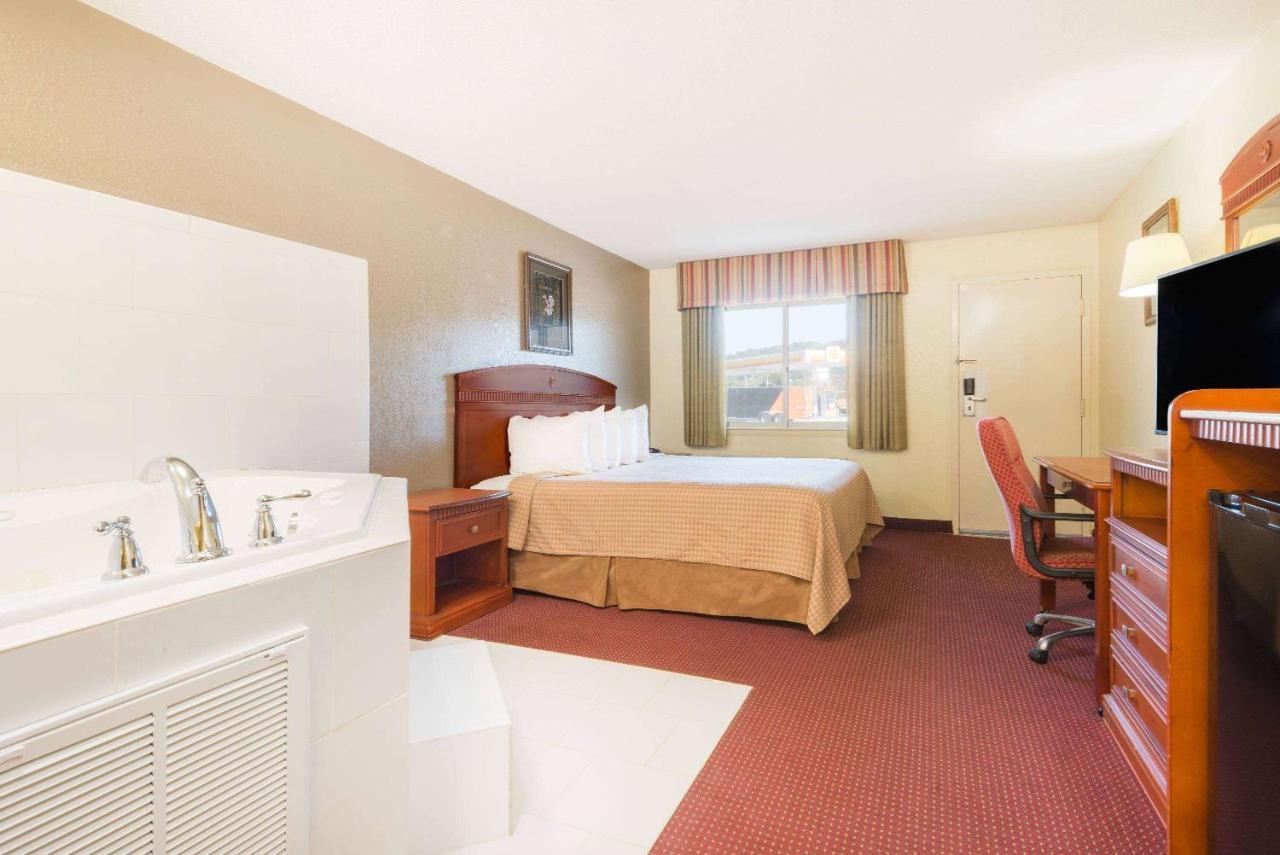 Days Inn By Wyndham Paintsville Ngoại thất bức ảnh